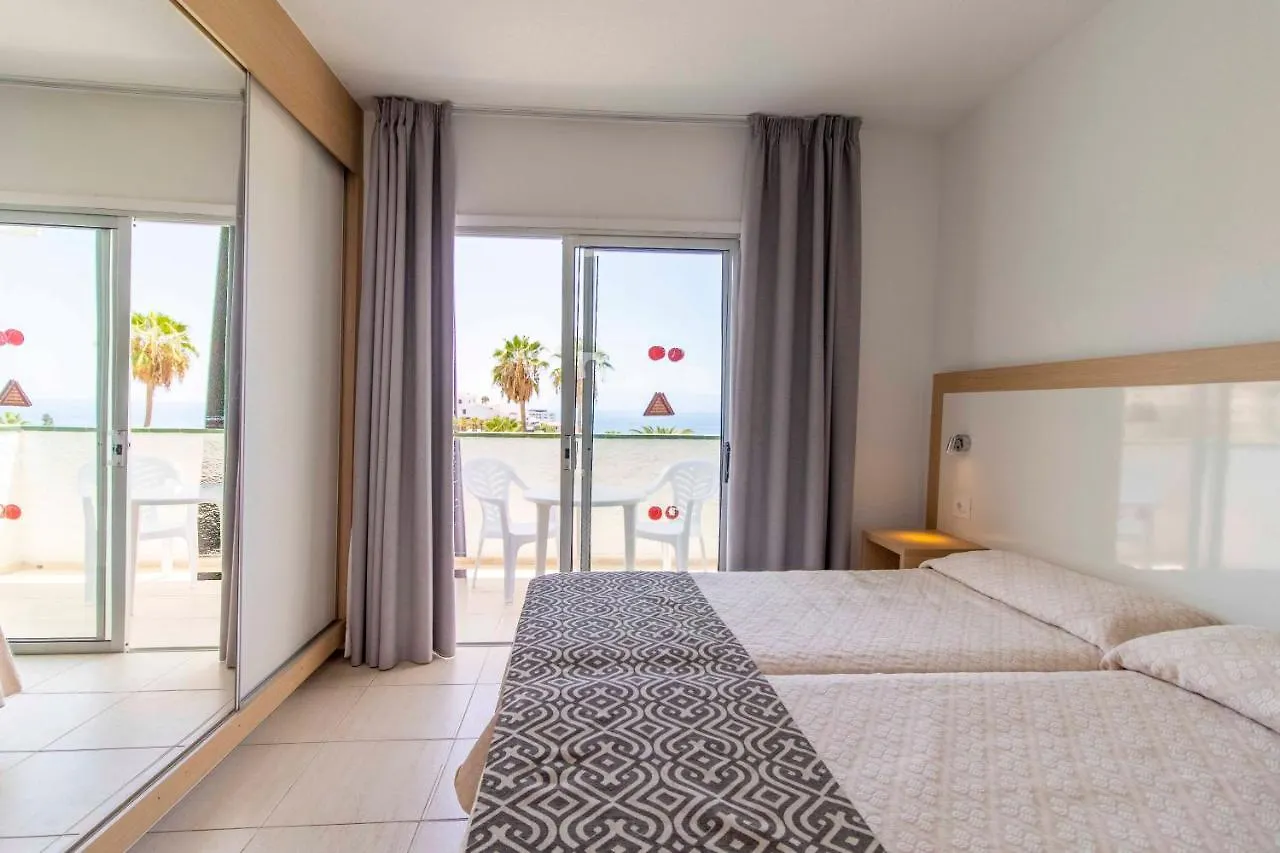 Apartamentos El Sombrero Acantilado de los Gigantes España